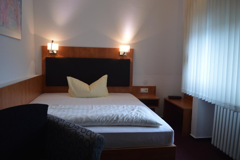 Hotel Scirocco Baunatal Ngoại thất bức ảnh